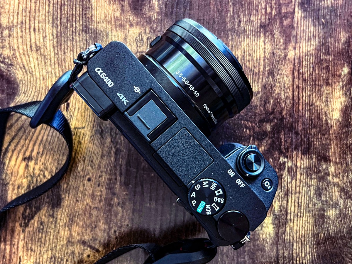 First Impressions: Sony&nbsp;a6400